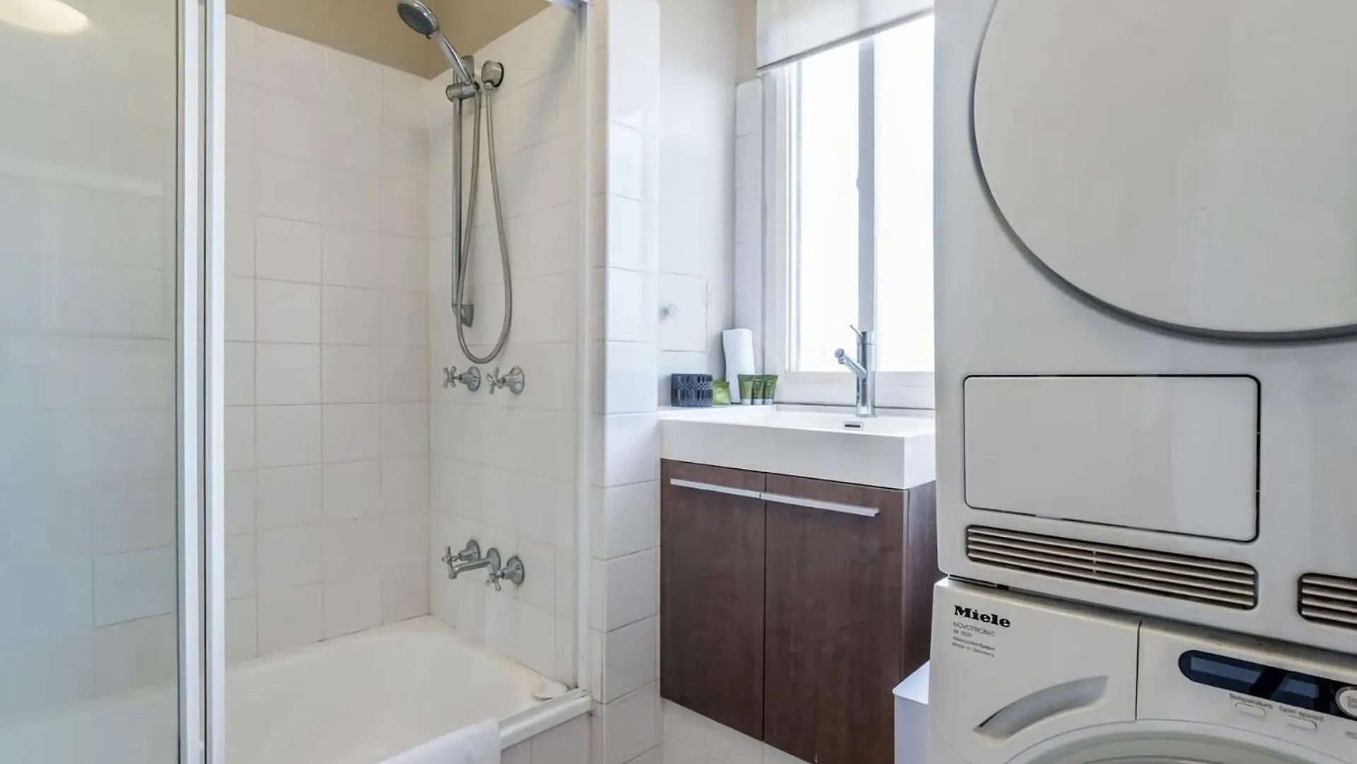 Inner City Pad Indooroopilly Brisbane