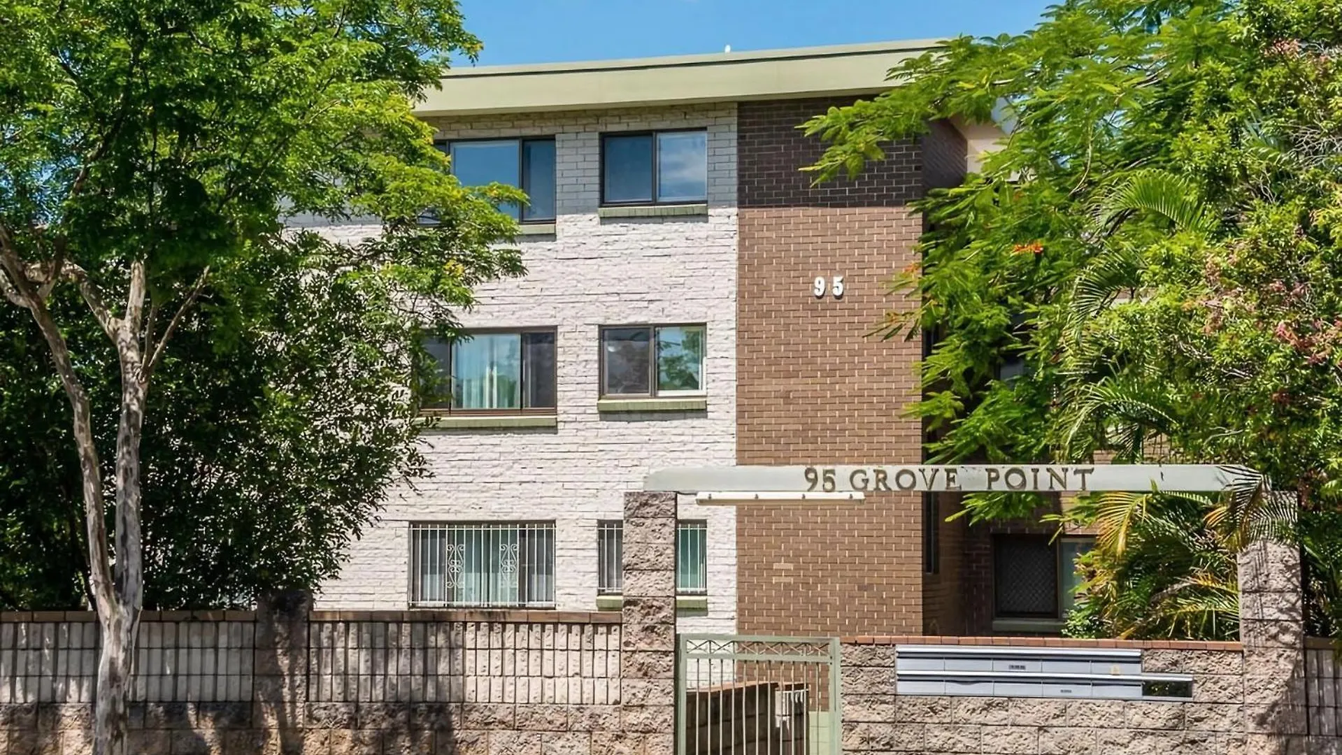 Inner City Pad Indooroopilly Brisbane Apartment