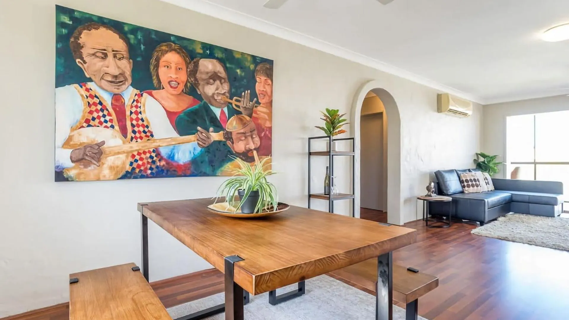 Inner City Pad Indooroopilly location