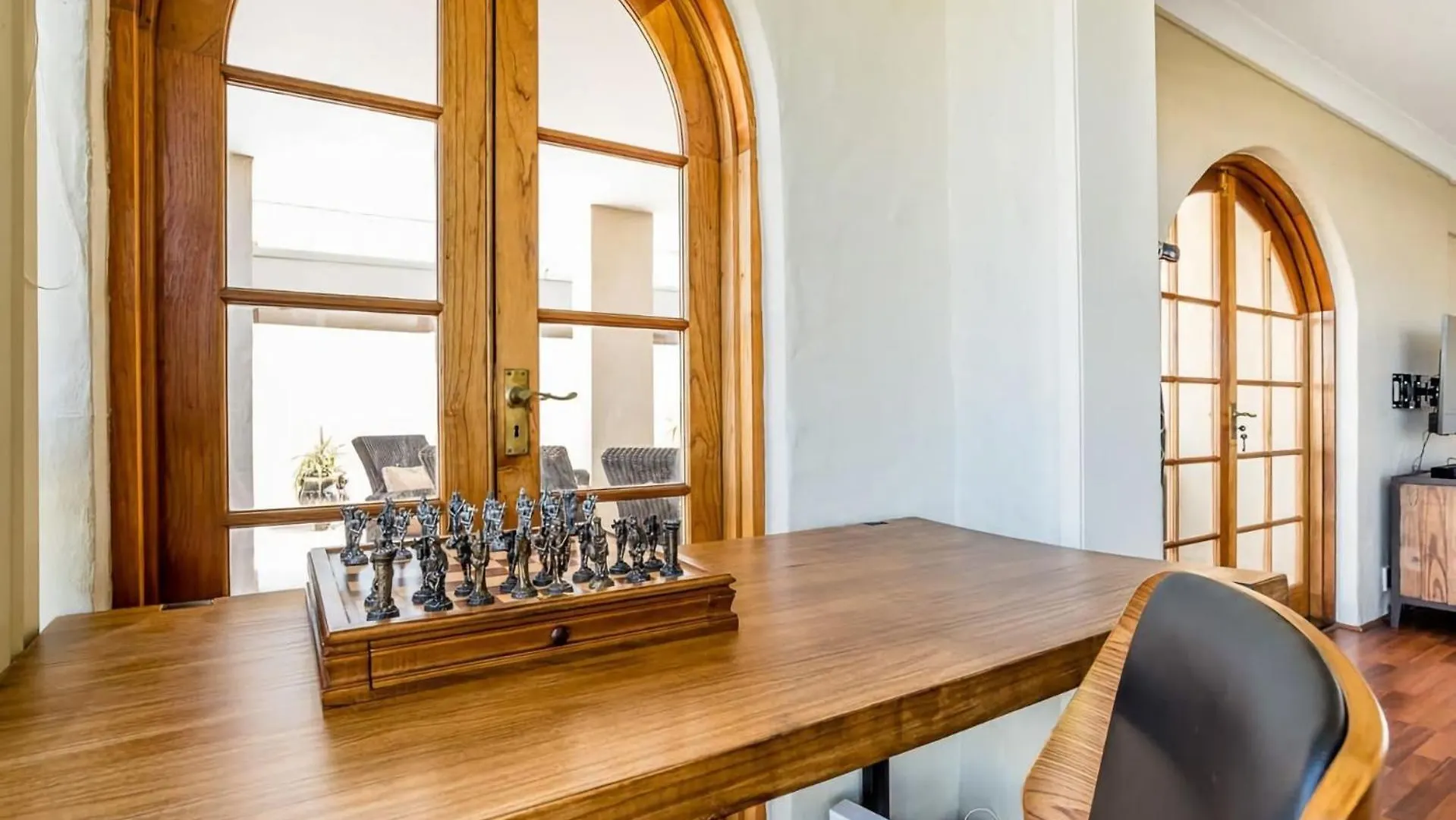 Apartment Inner City Pad Indooroopilly Brisbane Australia
